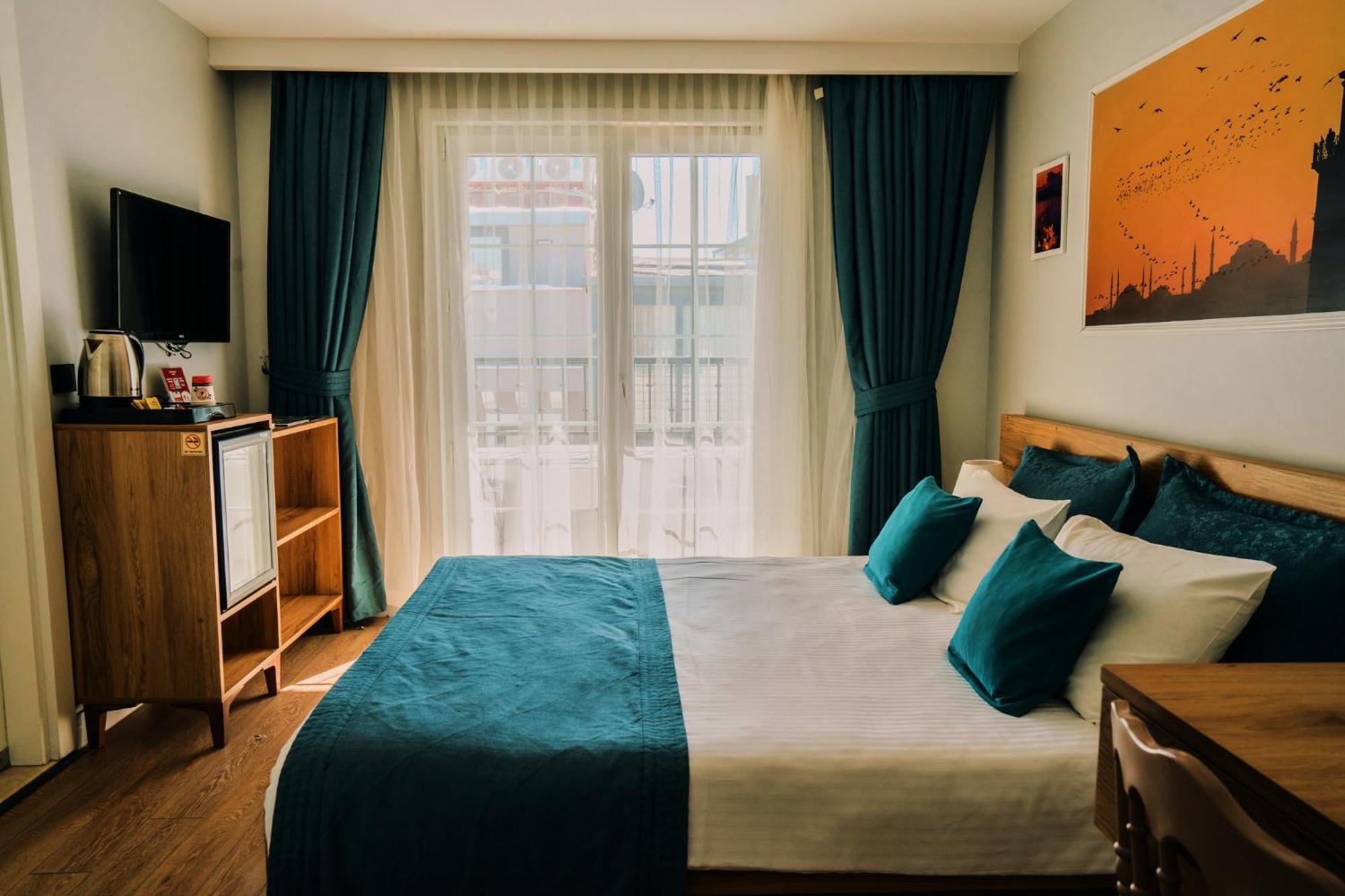 Taksim Santa Lucia Hotel Istanbul Exterior photo